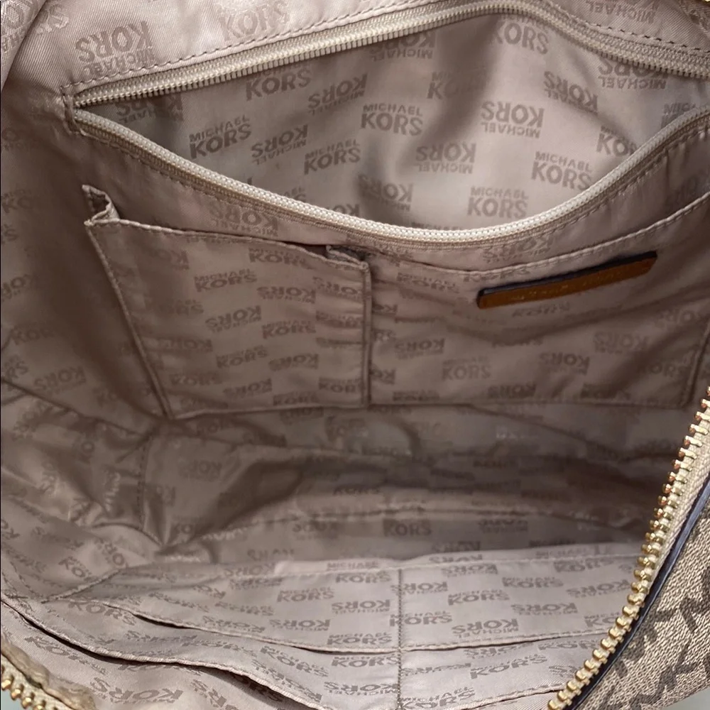 Michael‎ Kors Signature Lydia Large Shoulder Hobo Bag in Natural and Acorn